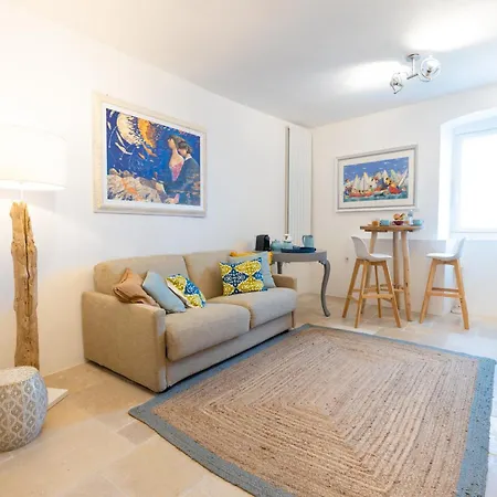 Mayrym בית הארחה 4*