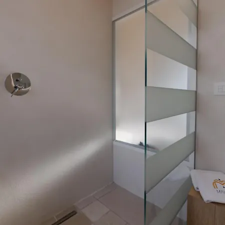 Mayrym ゲストハウス